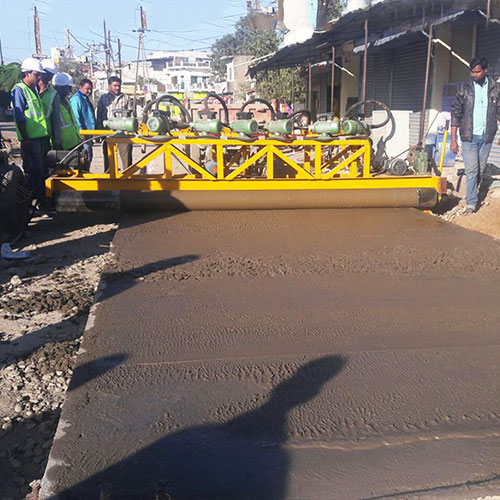 laying Concrete vibrator paver machine for road from China manufacturer